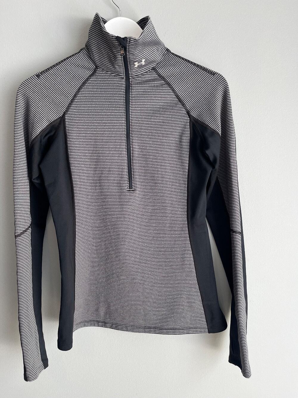 Under Armour Women's S Quarter Zip Striped Thumbhole Athletic Gym Top Pullover
